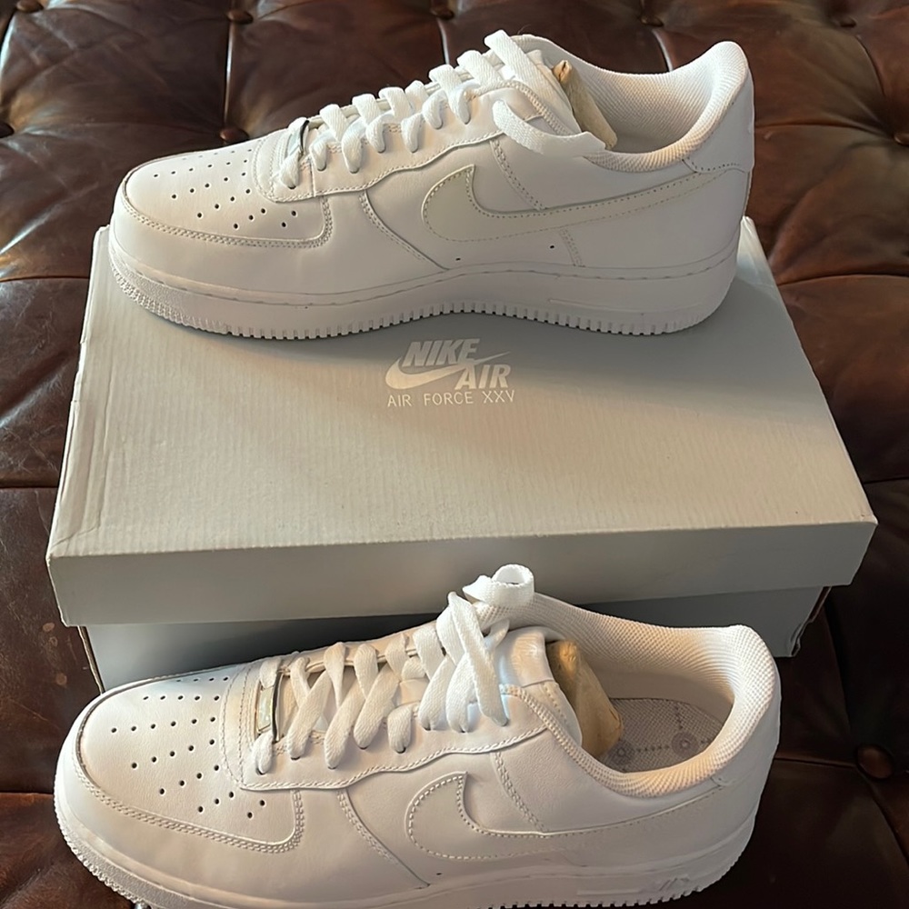 New Nike Air Force 1 XXV White Mens 9.5